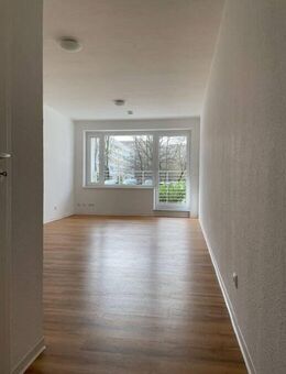 Modernes 1-Zimmer-Apartment mit Balkon und Küche - Jena