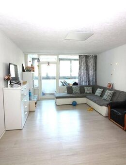 Modernisierte 3-Zi-Wohnung mit Stellplatz-sofort frei - Stuttgart