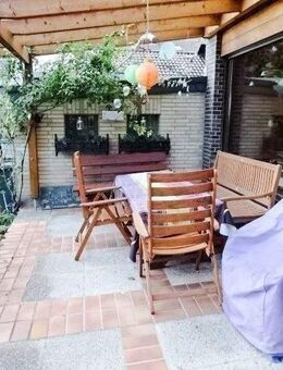 Zweifamilienhaus mit Traumgrundstück in Troisdorf Spich zu verkaufen, ruhige Lage - Troisdorf