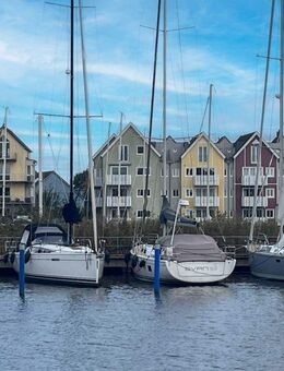 Wohnen, wo andere anlegen - Exklusive Wohnung mit Blick auf die Marina - Greifswald