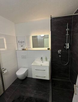 Frisch sanierte Obergeschosswohnung: 58m2 in Meersburg - Meersburg