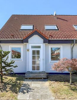 Attraktive Doppelhaushälfte in hochwertiger Holzständerbauweise - modern saniert & bezugsbereit - Havelsee