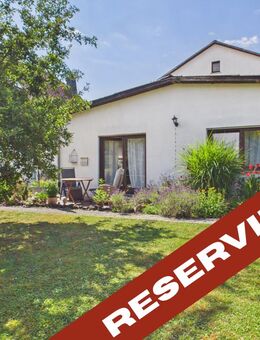 RESERVIERT!!! Charmantes Einfamilienhaus mit Einliegerwohnung und gepflegtem Garten in ruhiger Lage von Ehringshausen-Dillheim - Ehringshausen