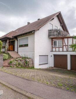 Großzügige 3,5-Zimmer-ETW mit großem Garten und Doppelgarage! - Bad Liebenzell