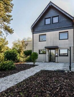 Großzügiges Reihenhaus in Leverkusen-Rheindorf * 5-Zi * ca. 151,38 m² Wfl. * ca. 84,64 m² Nutzfl. * Einzelgarage * Da... - Leverkusen
