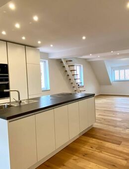 Stilvolle 3-Zimmer-Wohnung mit moderner Einbauküche am Albertsplatz - Coburg