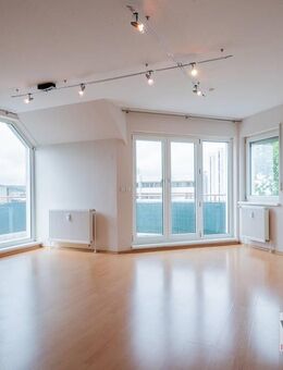 ERLEICHTERUNG - lichtdurchflutete Eigentumswohnung mit Balkon in gefragter Lage von Neunkirchen! - Neunkirchen (Saarland)