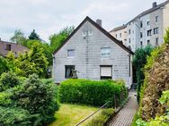 2 Sanierungsbedürftige Doppelhaushälften mit Garten und Stellplätzen in Lüdenscheid! - Lüdenscheid