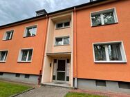 ** Tolle Aussichten für Kapitalanleger! ** Vermietete 4,5-Raum- ETW mit Garten in E- Altenessen ! - Essen