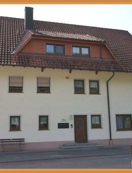 Investieren & Wohnen: Großzügiges Mehrfamilienhaus in guter Wohnlage von Steinach zu verkaufen ! - Steinach (Baden-Württemberg)