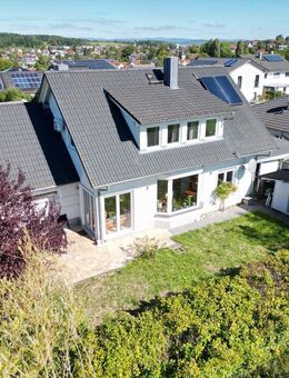 Selten! Bezauberndes modernes Einfamilienhaus (Bj. 2012) plus sep. Maisonette-Haus in guter Lage! - Coburg