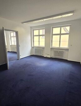 Großzügige, helle Wohnung direkt am Marktplatz Ellwangen - Ellwangen (Jagst)