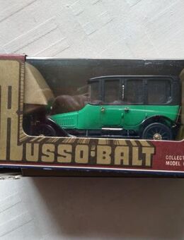 Zwei Russo-Balt alte Minimodellautos in der Originalverpackung - Frankfurt (Main) Bornheim
