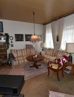 Großzügig geschnittene 3 Zimmer Altbauwohnung mit Gartenanteil in der Oststadt von Hildesheim - Hildesheim