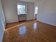 Bezugsfreies 1,5 Zimmer Apartment mit Hobbyraum in parkähnlicher Umgebung - München