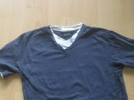 1 warmes, zweifarbiges T-Shirt in Größe "M" - Thedinghausen