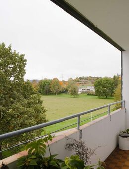 Attraktive 4 Zimmer Wohnung mit tollem Ausblick ins Grüne - Villingen-Schwenningen