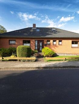 Familienfreundliches Einfamilienhaus in Heide mit Wintergarten und gepflegtem Garten - Heide
