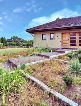 Entspannter Wohlfühl-Bungalow mit Garage/Carport/Keller und liebevollem Erholungsgarten für alle Generationen - Wathlingen