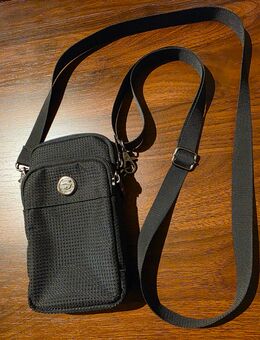 Gürteltasche / Hüfttasche mit 2 Fächern und abnehmbaren Schultergurt / Neuwertig / Nur 20€ - Hessisch Oldendorf