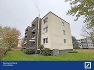 Gepflegte 4 Zimmer-Whg. im 1. OG mit offener Küche, 2 Bädern, Loggia und Garage in Lehrte - Lehrte