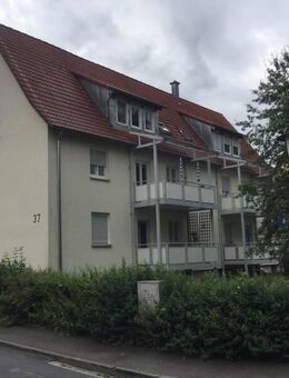 Hier fühlen Sie sich wohl: charmante 2-Zimmer-Dachgeschosswohnung - Laupheim