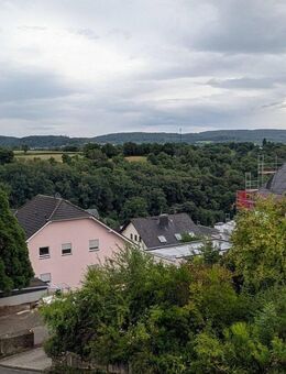 Überwiegend renoviert - Ruhige und grüne Wohnlage! Top Aussicht, Terrasse und schöner Garten - Koblenz