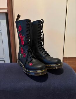 Martens Stiefel Gr. 39 Rosen - Neuenstadt (Kocher) Zentrum