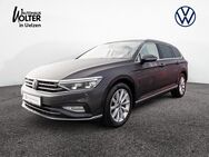 VW Passat Variant, 2.0 TDI Elegance, Jahr 2021 - Uelzen