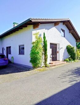 ELVIRA - Feldkirchen-Westerham, großzügiges Zweifamilienhaus auf schönem Grundstück in ruhiger Lage - Feldkirchen-Westerham