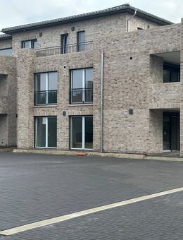 Stilvolle KfW 40 EE Neubau OG-Wohnung Nr. 6 im Zentrum von Ostrhauderfehn! mit Carport und Balkon - Ostrhauderfehn