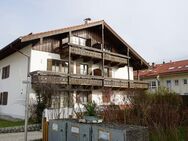 Bereits freie Dachgeschoßwohn. mit Balkon und TG-Stellplatz in ruhiger Lage, mit Kampenwandblick - Prien (Chiemsee)