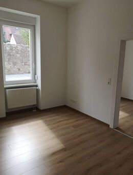 Top sanierte 2 Zimmer Wohnung mit großer Terrasse im Frauenland - Würzburg