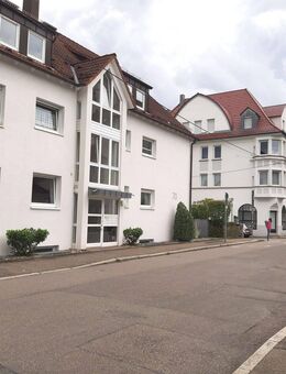Ruhige aber zentrale 1-Zim.-Gartenwohnung, TG, möbliert, frei - Stuttgart