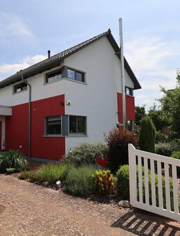 Stilvolles KfW-75-Haus mit Wintergarten in familienfreundlicher Lage - Buchholz (Nordheide)