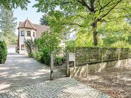 Herrschaftliches Grundstück mit Villa in Groß-Glienicke - Potsdam