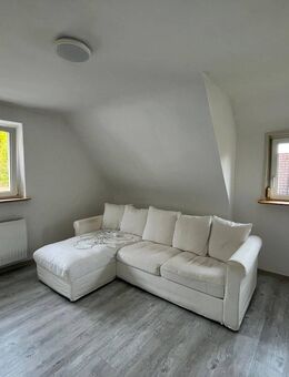 Albstadt-Ebingen: 3-Zimmer-Wohnung im Dachgeschoss zur Miete! - Albstadt