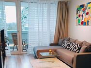 Geschmackvolle, neu renovierte & möblierte 2 Zi., Wohnung, großer Balkon in Olympia/MUC von Privat - München