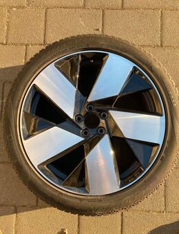 1x Alu Felge Volvo XC40 Aluminum 32143629 20 Zoll +Pirelli Reifen - Kaltenkirchen