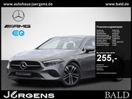 Mercedes A 200, Progressive Wide, Jahr 2023 - Waldbröl