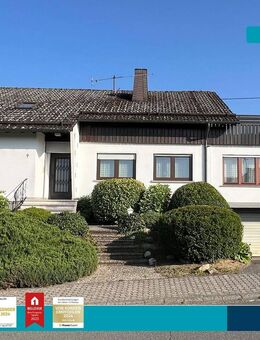 Bischofsdhron: Großzügiges EFH mit Einliegerwohnung, Doppelgarage, Anbau und idyllischem Grundstück! - Morbach