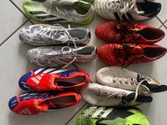 Fußballschuhe im Paket zu verkaufen - Mannheim