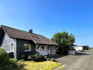 Freistehendes Einfamilienhaus mit Einlieger-Gartenwohnung *Energieeffizienzklasse B* - Nümbrecht