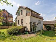 Einfamilienhaus mit großem Garten und Sanierungspotenzial in Heidesheim am Rhein - Heidesheim (Rhein)