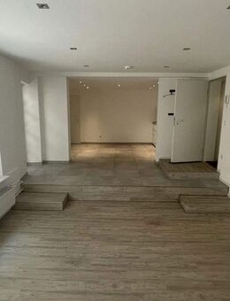 Zentrale 2-Zimmer-Innenstadt-Wohnung mit Ausgang nach draußen (Patio) in Münster - Münster