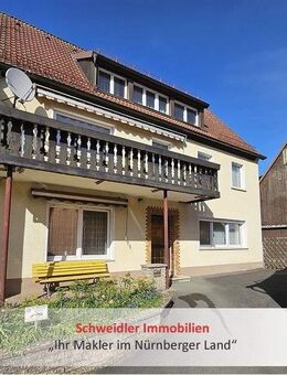 Viel Platz zum fairen Preis! Generationenhaus mit Nebengebäude in ruhiger, zentraler Lage von Plech - Plech
