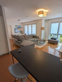 Hochwertige 2 Zimmer Wohnung in bester Lage von Heusenstamm - Heusenstamm