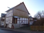 Nur noch knapp 35% vom VKW für sanierungsbed. EFH m. Garage in Bad Zwesten. PROVISIONSFREI ! - Bad Zwesten