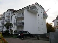 Sandhausen gepflegte 2-Zimmer-DG-Wohnung mit Tiefgaragenstellplatz u. Einbauküche. - Sandhausen