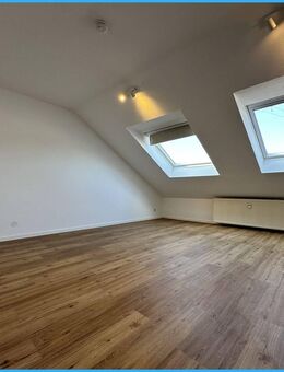 DIPLOM-Immowirt MAIER !! Großzügige bezahlbare Galeriewohnung mit Flair und riesiger Wohnfläche !! - Pocking